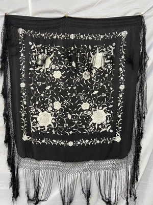 Vintage Chinese Silk Embroidered Piano Shawl Long Fringe Floral Art Deco S49 - Image 1 of 4