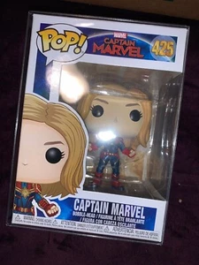 FUNKO POP MARVEL CAPTAIN MARVEL #425,  W protective case, NIB    - Picture 1 of 4