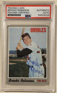 1970 Topps BROOKS ROBINSON Signed Baseball Card PSA/DNA #230 Baltimore Orioles