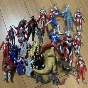 Ultraman Figur Soft Vinyl Figur Anime Goods Lot 25 Set Sale Superhelden - Bild 1 von 4
