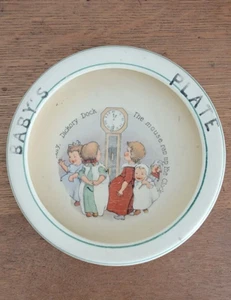 Antiker kleiner Babyteller Roseville Kinderreim 6 1/4 Zoll - "Hickory Dickory Dock" - Bild 1 von 6