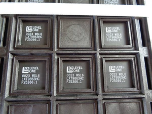 LEVEL ONE LXT9863HC ETHERNET TRANSCEIVER, PQFP208 NEW (25 Piece Lot) - Picture 1 of 2