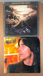 JACKSON BROWNE 2-RECORD LOT: Running On Empty, Hold Cut LP 6E-113 5E-511 - Foto 1 di 9