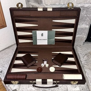 John Hansen 24x19 Tournament Backgammon Set Concave Bakelite Chip Vintage Taiwan - Picture 1 of 11