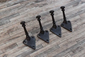 4p Vtg Cast Iron Hat Coat Pan Pot Hanging Acorn Tip Kitchen Hook Hanger Barn Dco - Picture 1 of 6
