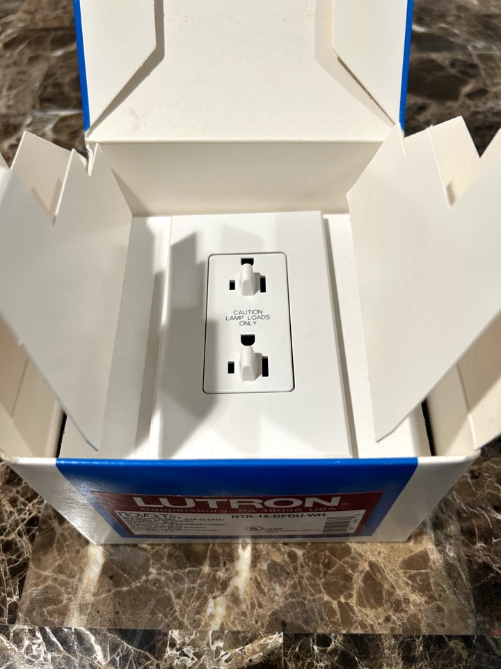 Lutron Nova T NTR-15-DFDU-WH 15 A Duplex for Dimming Use - Image 1 of 1