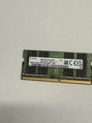 Samsung 32GB (1 x 32GB) PC4-25600 (DDR4-3200)  2rx8 pc4-3200a-se1-11 Memory - Image 1 of 3