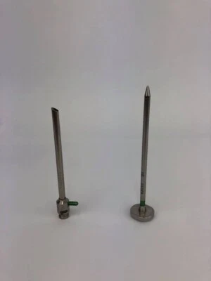 Cánula de artroscopia 3M 83294 con obturador 3M 83293 Foto 1 de 4