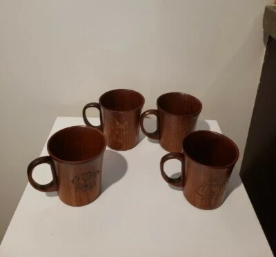 Juego 4, Taza de agua de madera café, tazas con asa, con diferente diseño para perros. Nuevo Foto 1 de 4