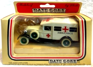 NIB Vintage 1983 Models of Days Gone by Lledo 1930 Packard Ambulance - Picture 1 of 7