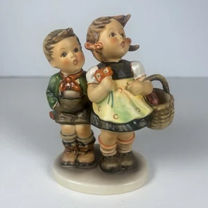 Goebel Hummel “To Market” Girl Boy Figurine 4.5" Porcelain Germany Vintage 86 - Picture 1 of 9