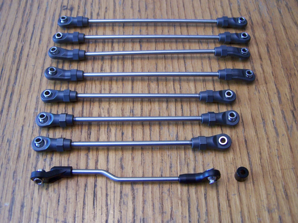Axial SCX10 III 1982 Chevy K-10 Steel Suspension Link Set Panhard Bar HD Rod End - Image 1 of 1