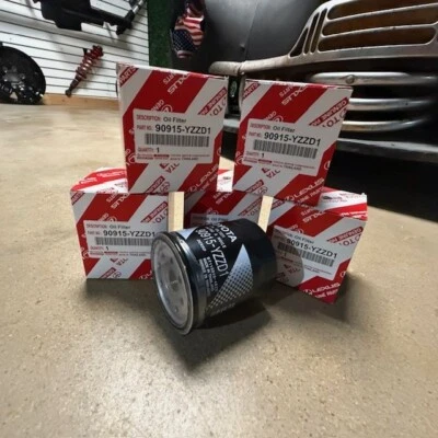 (5) TOYOTA OEM Engine-Oil Filter 90915YZZD1 - Image 1 of 4