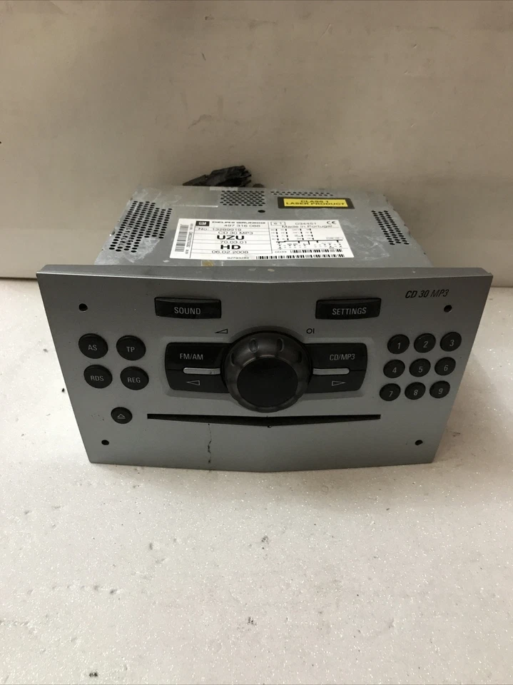 Autoradio 497316088 OPEL Corsa S07 2011 1.2 GPL 63KW BER 3P 1229CC Senza Codice - Immagine 1 di 4