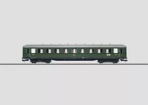 Märklin 58142 Gauge 1 Passenger Car Schürzenwagen Aged Dog Boxed Wagon - Picture 1 of 11