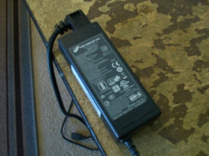 Fuente de alimentación NCR 7734 7754 6 PINES con cable de 3 pies de FSP Group 19V 497-0511630 - Imagen 1 de 2