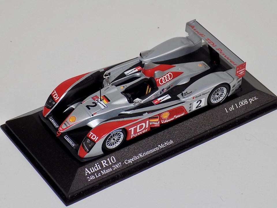 1/43 Minichamps Audi R10 TDI de 2007 LeMans Capello / Kristensen / McNish Foto 1 de 4