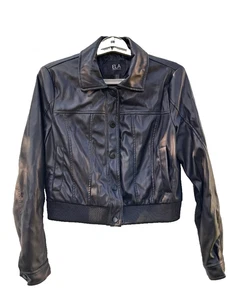 Ela Damen schwarz Cropped matt Kunstleder Jacke Größe 8, Taschen, Druckknopfverschluss - Bild 1 von 12