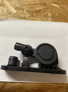 PCV Valve-Distributor Vacuum Advance Standard V608 - Picture 1 of 7
