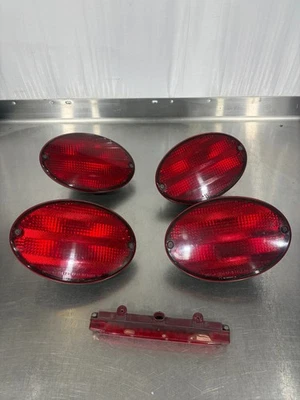 Juego completo de luces traseras de tercera luz de freno C5 Corvette 2001 OEM Foto 1 de 4