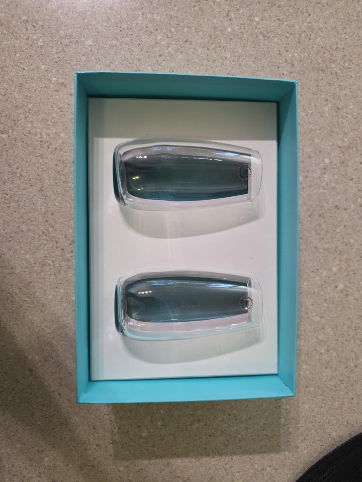 Juego de 2 copas de champán de cristal sin tallo Tiffany & Co. con caja de copas nuevas Foto 1 de 3