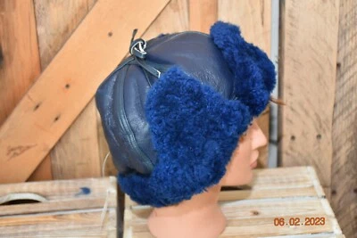 CHAPÉU DE INVERNO FEITO À MÃO PELE DE CARNEIRO SHEARLING REAL CAÇADOR DE SOLDADOS ISOLADO - Imagem 1 de 2