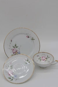 3tlg. Sammeltassengedeck H&C Selb Heinrich zartes Rosenmotiv rosa Blumen - Picture 1 of 5