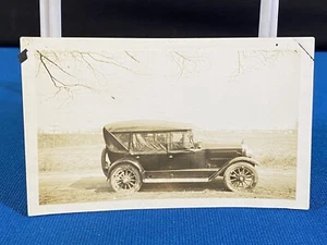 Old Car on Dirt Road 1924 VTG Photo- Milwaukee WI Lt#3 - Picture 1 of 3