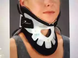 DeRoyal XTW Cervical Collar with Pads 11282000 Child Short - Picture 1 of 1
