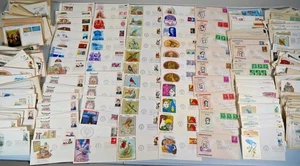 US 1940s-2000s Mixed Box Lot of 400-500 FDCs Various Artists & Topics - Picture 1 of 9