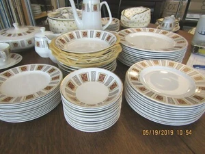 12-BERRY BOWLS WOOD & SONS-ALPINE WHITE-FULL SET SHOWN - Picture 1 of 10