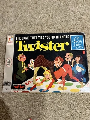 1966 Milton Bradley Twister Game – Completo na Caixa Original – Jogo de Festa Vintage - Imagem 1 de 4
