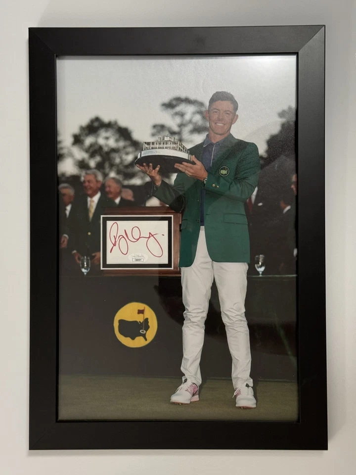 RORY MCILROY ПОДПИСАННЫЙ И В РАМКЕ 12 X 18 ВЫРЕЗ PGA 2025 МАСТЕРОВ И ЧЕМПИОН БОЛЬШОГО ШЛЕМА JSA - Изображение 1 из 1
