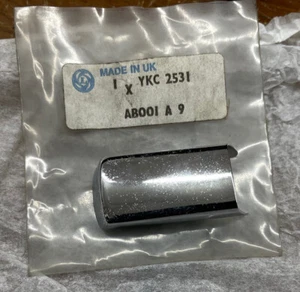 TRIUMPH YKC 2531 DOLOMITE RANGE (1976 ONWARDS) ROOF GRAB HANDLE COVER - Picture 1 of 5