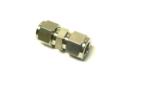 Stainless Steel Tube Fitting, Union, 1/2" Tube OD Instrumentation HSME AU-8-SS - Picture 1 of 3