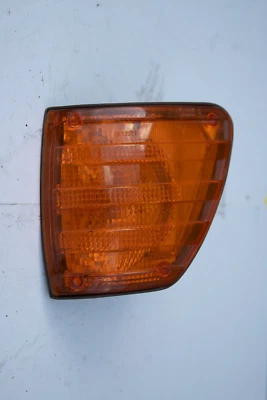 Luz de señalización lateral izquierda mercedes-benz 1981-1990 w116 280s 280se 350se 450se Foto 1 de 2