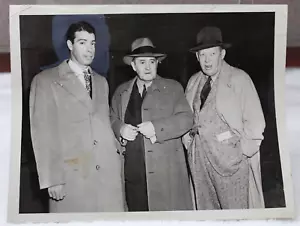 Vintage 1946 Joe Dimaggio, LARRY MC phail Joe Carthy Yankees press photo Photo - Picture 1 of 3