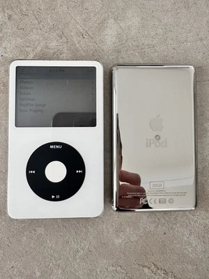 Apple iPod classic 5th Generation  (30GB) MA146J Wolfson DAC New Battery! - image 1 of 4