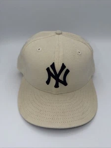New York Yankees New Era 59FIFTY White Fitted Hat Cap - Size 7 1/4 - Picture 1 of 4