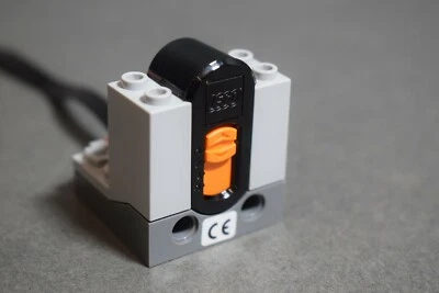 Lego  58123 Genuine Electric Power Functions Receiver Unit Pack of1 Brand New - Image 1 of 2