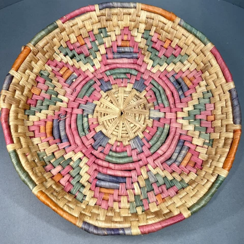 Handmade Beautiful Vintage Pastel Shallow Natural Woven Round Basket Bowl 13” Cover