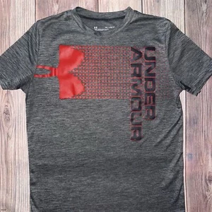 Boys Under Armour Loose Fit Heatgear XL Short Sleeve Grey Shirt - Picture 1 of 8
