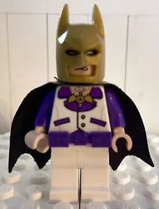 LEGO DC Super Heroes Roller Disco Batman (30607) Minifigure. Missing Skates. - Picture 1 of 6