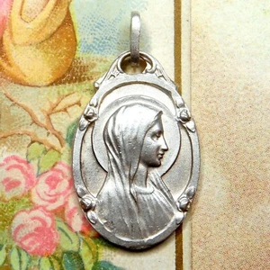 Saint Virgin Mary Praying. Antique Religious Pendant. Art Deco French Medal. - Picture 1 of 4