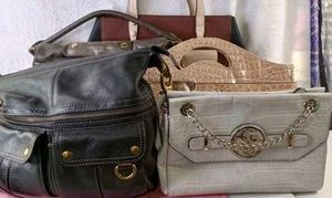 Konvolut verschiedene Umhängetaschen mehrfarbig - wie besehen Marc by Marc Jacobs, Guess, LESEN - Bild 1 von 21