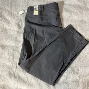 Pantalone plissettato Dockers uomo kaki lavato vestibilità atletica 44x32 nuovo con etichetta - Foto 1 di 6