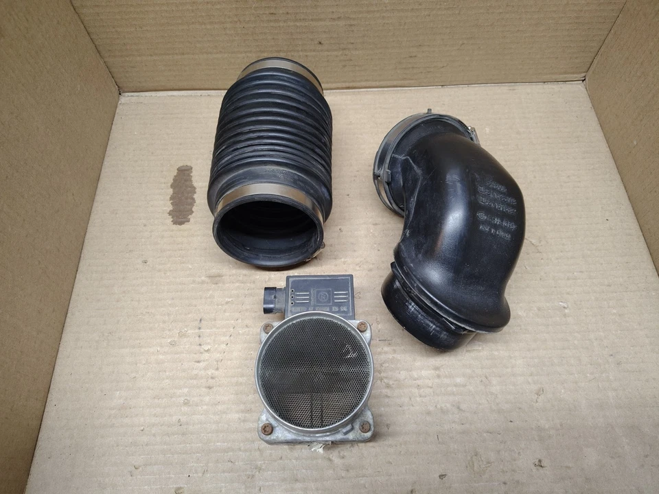 1996-2000 Silverado Tahoe Escalade 5.7 Vortec Air Intake Tube 15713005 — 第 1/4 张图片