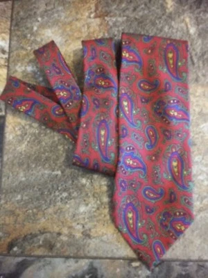 Corbata Polo Por Ralph Lauren Rojo Cachemira 100% Seda Hecha a Mano en EE. UU. De Colección Usada en Excelente Condición Foto 1 de 4