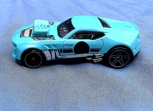 2010 HOT WHEELS TWINDUCTION BLUE 1:64 PRESSOFUSO 2 5/8" AUTO CON NERO E CROMO - Foto 1 di 5