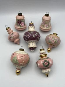 Adornos en forma de campana victoriana de porcelana de colección rosa y púrpura hechos a mano - Imagen 1 de 23